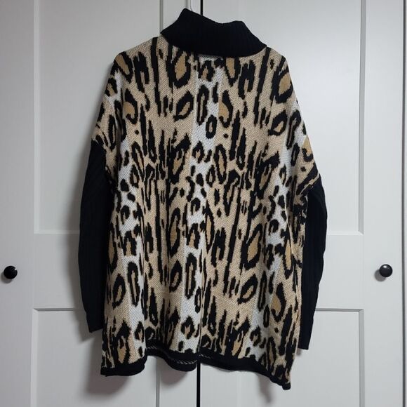 Alison andrews turtleneck animal print sweater - Picture 7 of 8